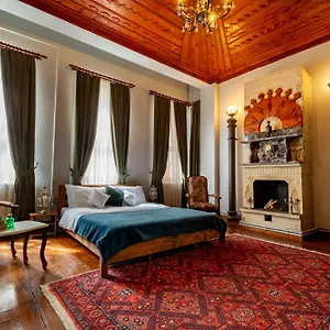 Nevalist Aparthotel